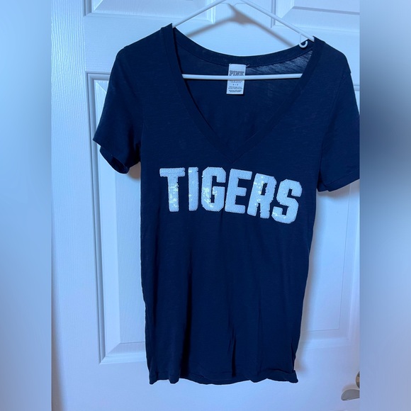 Detroit Tigers V Secret Pink T Shirt Size Small Womens - Picture 1 of 3